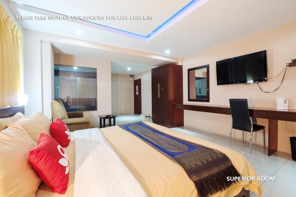 ZEN Rooms LK Metro Pattaya Buitenkant foto