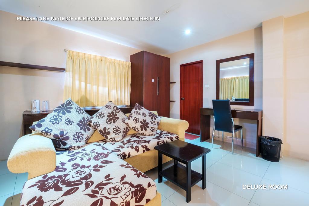 ZEN Rooms LK Metro Pattaya Buitenkant foto